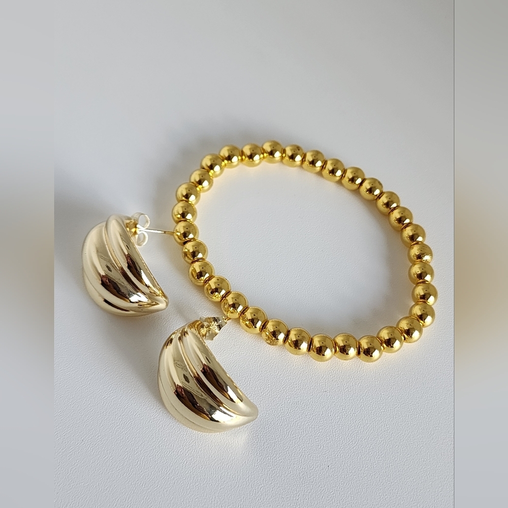 Gold Plated Chunky Dome Earrings and Beaded Bracelet Set Bold Gift